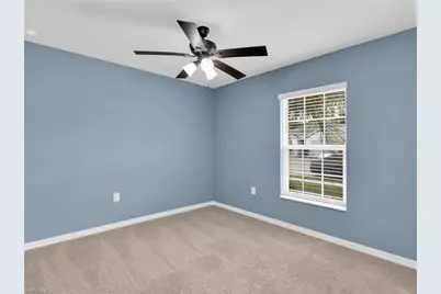 731 Hadley Pl W, Naples, FL 34104 - Photo 3