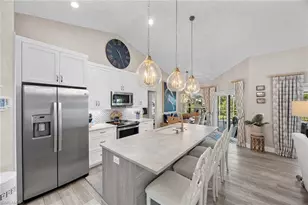 6681 Huntley Ln S, Naples, FL 34104 - Photo 15