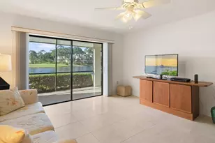 460 Fox Haven Dr, Naples, FL 34104 - Photo 9