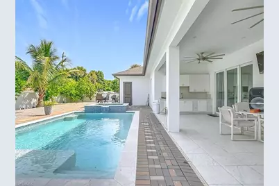 1806 41st St SW, Naples, FL 34116 - Photo 5