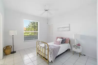 307 Lambton Ln, Naples, FL 34104 - Photo 23