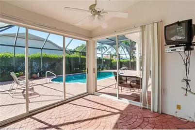 307 Lambton Ln, Naples, FL 34104 - Photo 31