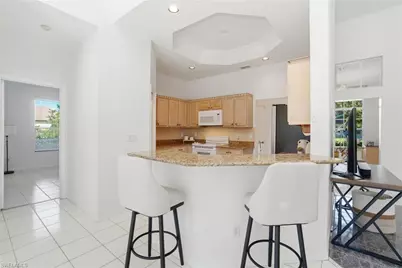 307 Lambton Ln, Naples, FL 34104 - Photo 11