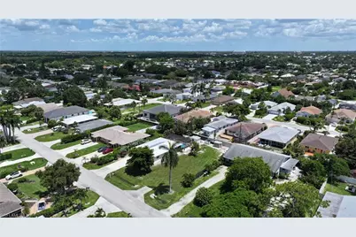 736 104th Ave N, Naples, FL 34108 - Photo 31