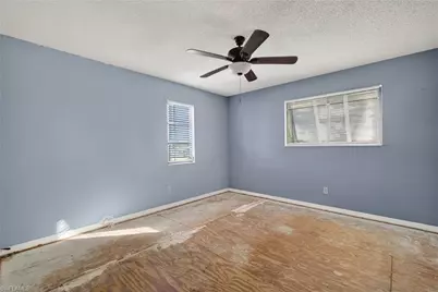 1902 SE 12th St, Cape Coral, FL 33990 - Photo 27