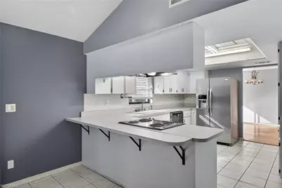 1902 SE 12th St, Cape Coral, FL 33990 - Photo 11