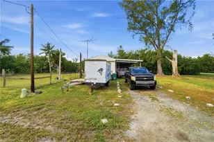 103 Egret Ln, Everglades City, FL 34139 - Photo 9