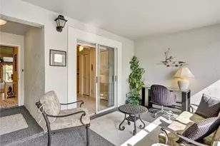 421 Country Hollow Ct, Naples, FL 34104 - Photo 9