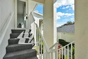 421 Country Hollow Ct, Naples, FL 34104 - Photo 3