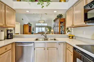 421 Country Hollow Ct, Naples, FL 34104 - Photo 23