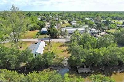 102 Egret Ln, Everglades City, FL 34139 - Photo 5