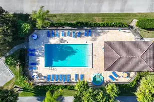 228 Fox Glen Dr, Naples, FL 34104 - Photo 43