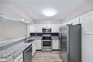 228 Fox Glen Dr, Naples, FL 34104 - Photo 25