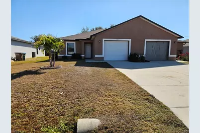 1622 SW 33rd St, Cape Coral, FL 33914 - Photo 1