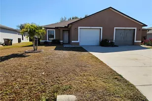 1622 SW 33rd St, Cape Coral, FL 33914 - Photo 1