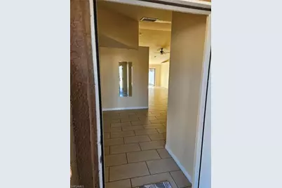 1622 SW 33rd St, Cape Coral, FL 33914 - Photo 3
