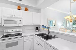 3935 Loblolly Bay Dr, Naples, FL 34114 - Photo 11