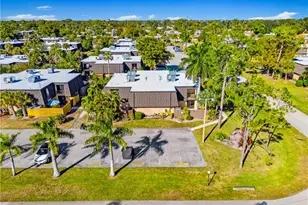 4001 Sandlewood Ln, Fort Myers, FL 33907 - Photo 35