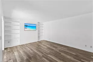 4001 Sandlewood Ln, Fort Myers, FL 33907 - Photo 11