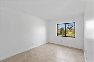 4001 Sandlewood Ln, Fort Myers, FL 33907 - Photo 23