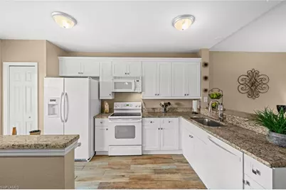 9175 Celeste Dr #306, Naples, FL 34113 - Photo 5