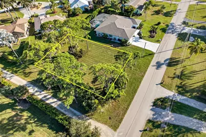 28195 Meadowlark Ln, Bonita Springs, FL 34134 - Photo 3