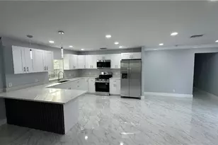 2101 43rd Terrace SW, Naples, FL 34116 - Photo 5