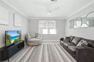 4654 Kensington Cir, Naples, FL 34119 - Photo 17