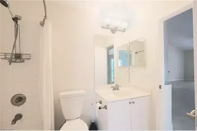 5442 Whitten Dr, Naples, FL 34104 - Photo 19