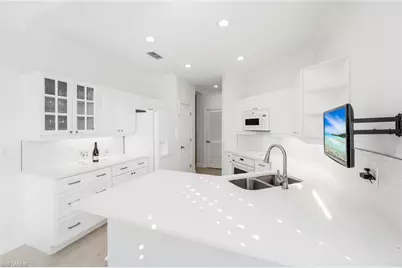 26836 Wyndhurst Ct #101, Bonita Springs, FL 34134 - Photo 11