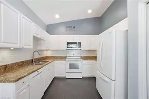 7110 Wild Forest Ct, Naples, FL 34109 - Photo 19