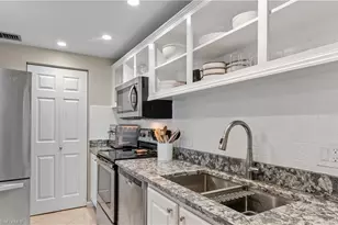 788 Park Shore Dr, Naples, FL 34103 - Photo 5