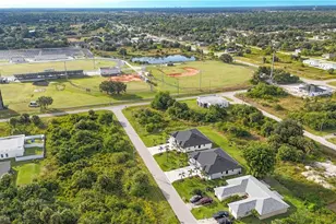 847 Duplex St E, Lehigh Acres, FL 33974 - Photo 27