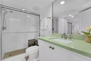 4901 Gulf Shore Blvd N, Naples, FL 34103 - Photo 17