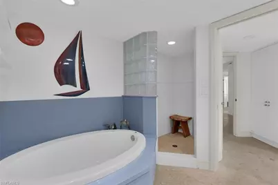 4901 Gulf Shore Blvd N #201, Naples, FL 34103 - Photo 25