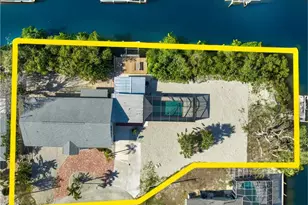 351 Jefferson Ct, Fort Myers Beach, FL 33931 - Photo 5