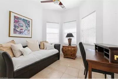 657 Soliel Dr, Naples, FL 34110 - Photo 13