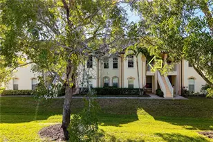 290 Newport Dr, Naples, FL 34114 - Photo 3