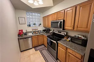 12515 McGregor Blvd, Fort Myers, FL 33919 - Photo 7