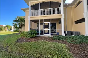 12515 McGregor Blvd, Fort Myers, FL 33919 - Photo 9