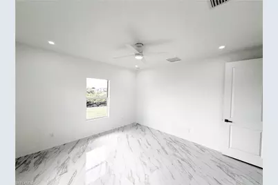 852 Chipley St E, Lehigh Acres, FL 33974 - Photo 15