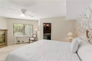592 Beachwalk Cir, Naples, FL 34108 - Photo 15