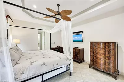 7655 Martino Cir, Naples, FL 34112 - Photo 15