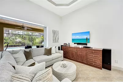 7655 Martino Cir, Naples, FL 34112 - Photo 5