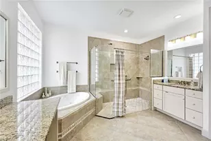 7655 Martino Cir, Naples, FL 34112 - Photo 17