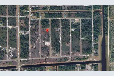 642 Muldoon Ave S, Lehigh Acres, FL 33974 - Photo 1