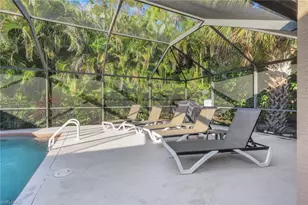 1287 Briarwood Ct, Naples, FL 34104 - Photo 7