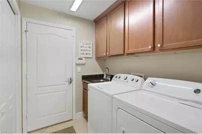 1287 Briarwood Ct, Naples, FL 34104 - Photo 27