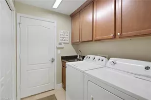 1287 Briarwood Ct, Naples, FL 34104 - Photo 27