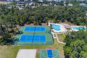 1287 Briarwood Ct, Naples, FL 34104 - Photo 33